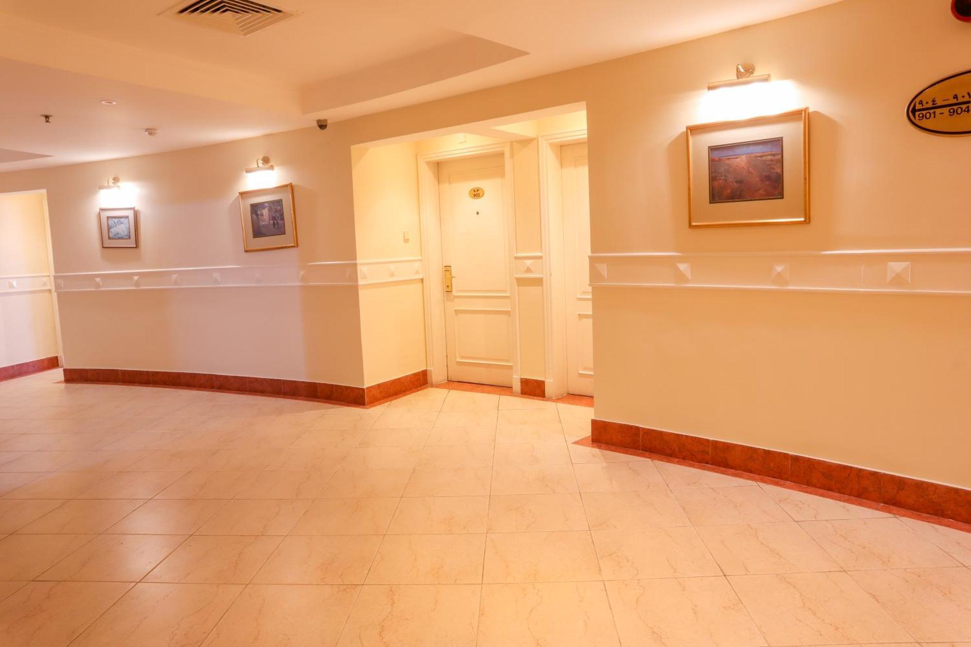 Happy Days Hotel Manama Exterior photo