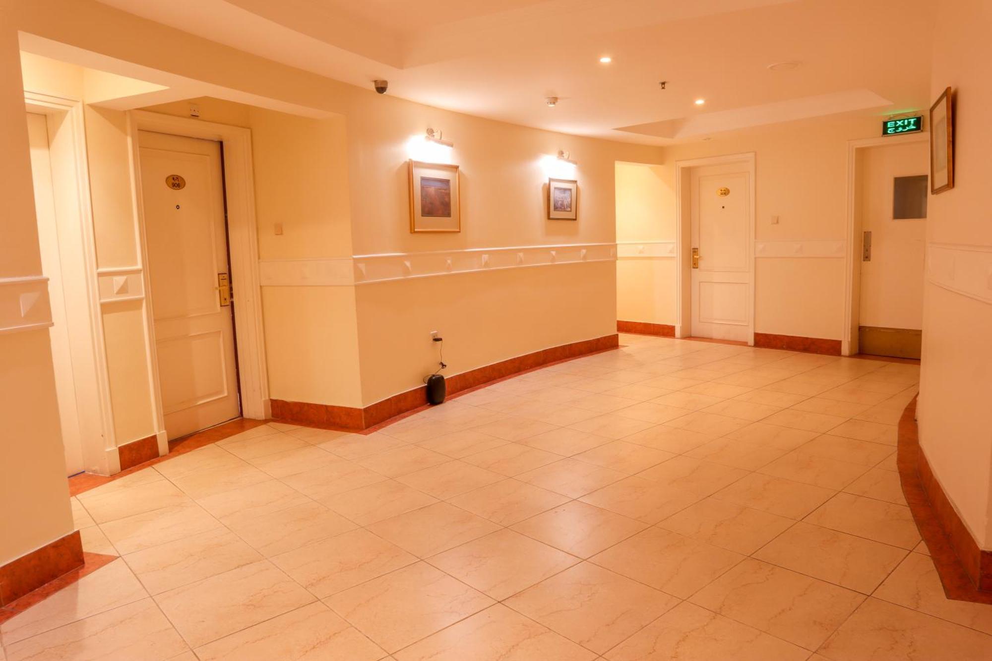 Happy Days Hotel Manama Exterior photo