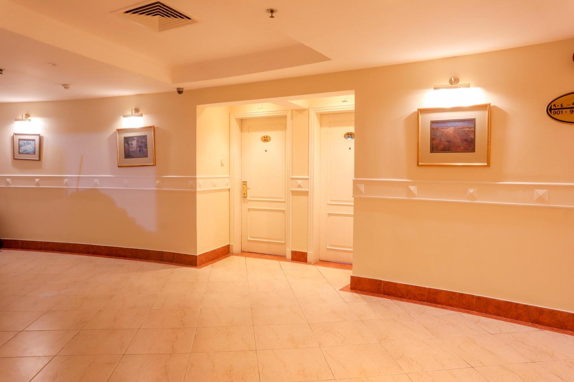 Happy Days Hotel Manama Exterior photo