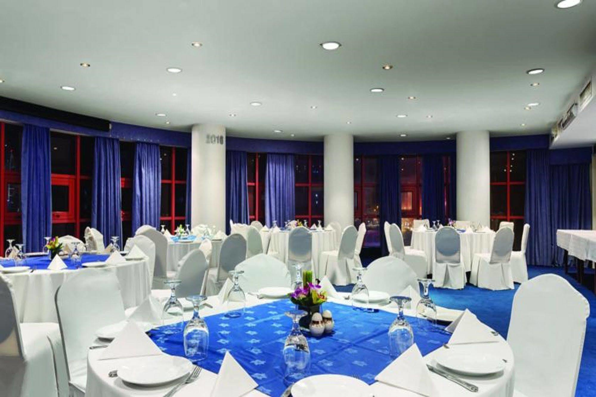 Happy Days Hotel Manama Exterior photo