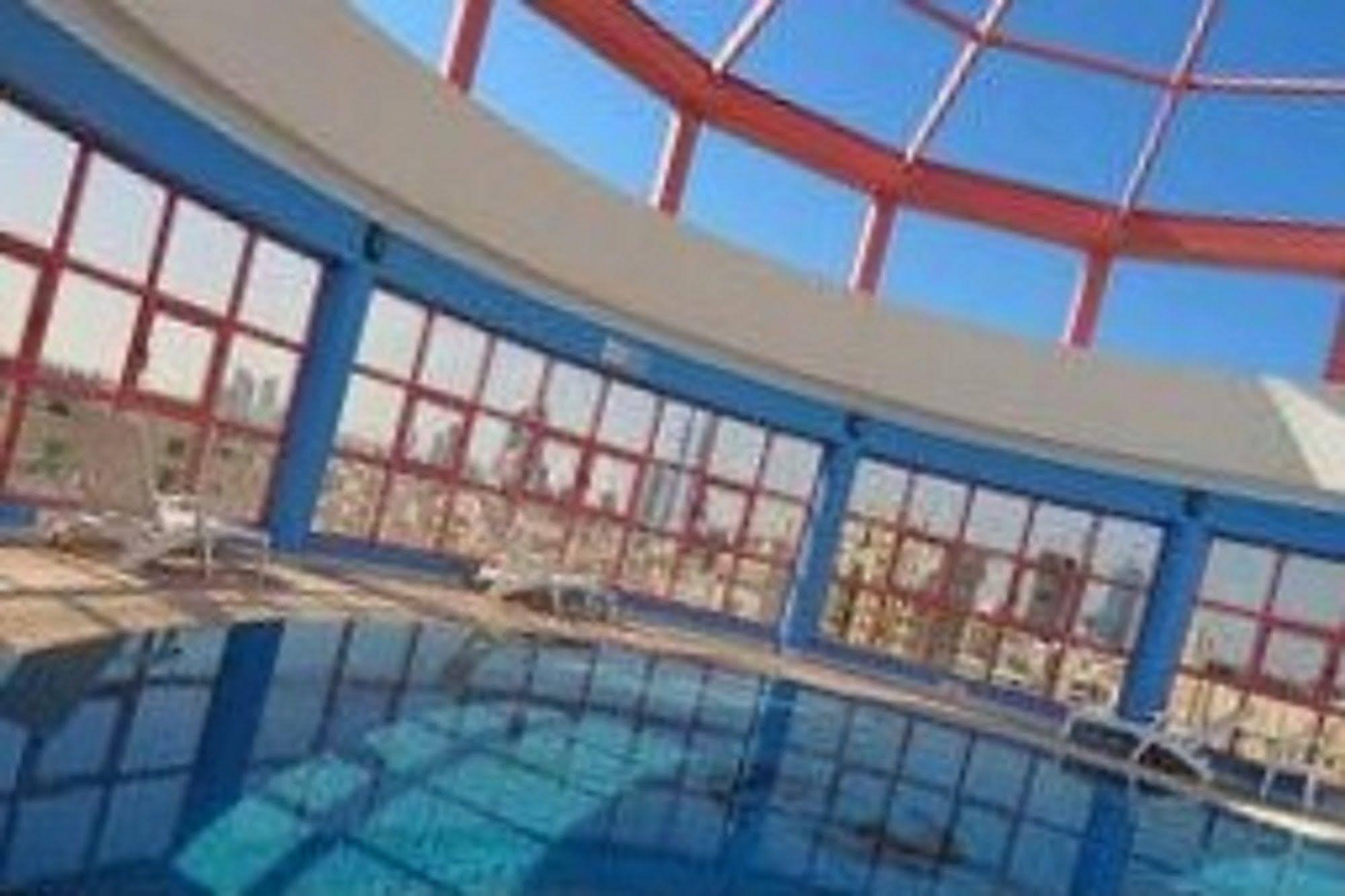 Happy Days Hotel Manama Exterior photo